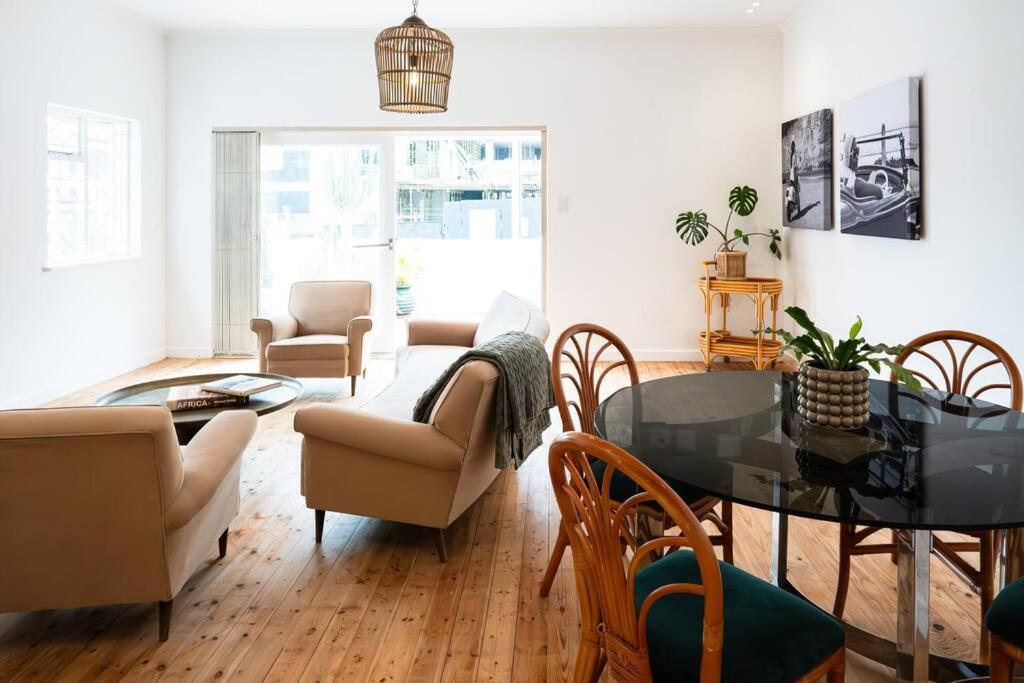 Casa Caprice - A 3 Bed Steps From The *