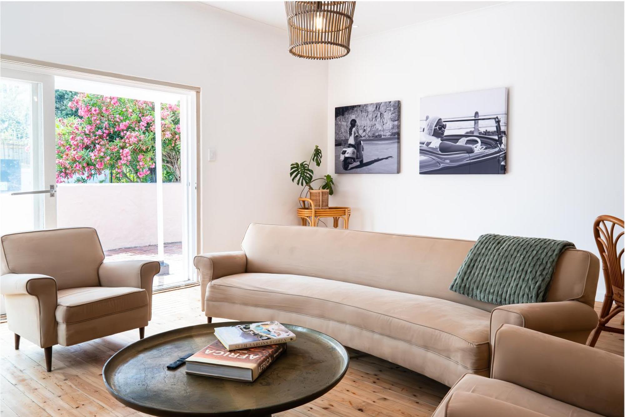 Casa Caprice - A 3 Bed Steps From The Hébergement de vacances Le Cap