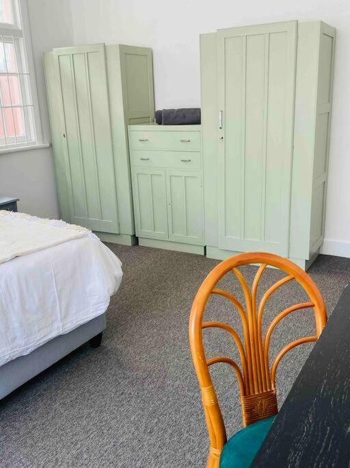 Casa Caprice - A 3 Bed Steps From The Le Cap